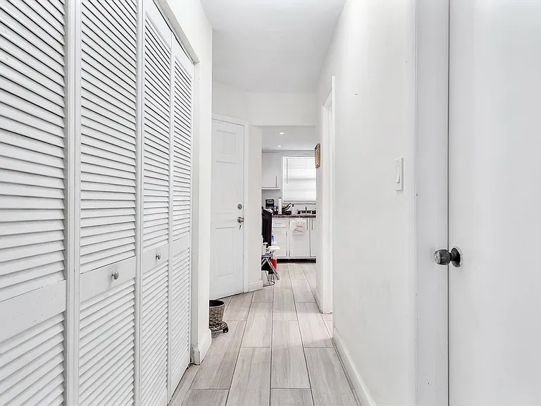 18801 NE 2nd Ave #1005 — Photo 9