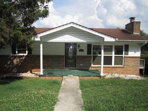 1st image of 212 Seymour Heights Dr