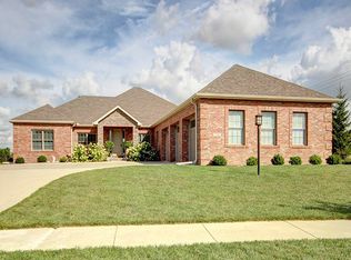 1514 English Oak Dr, Champaign, IL