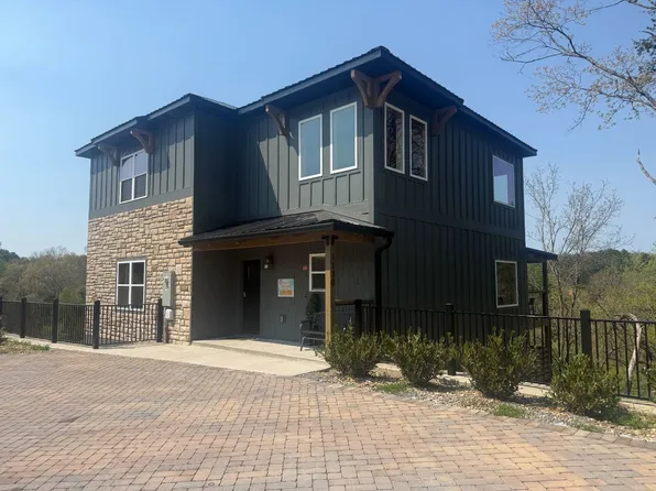 1130 Lee Cardwell Cir #5, Pigeon Forge, TN 37863