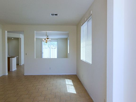 5th image of 9726 Vista Crest Ave
