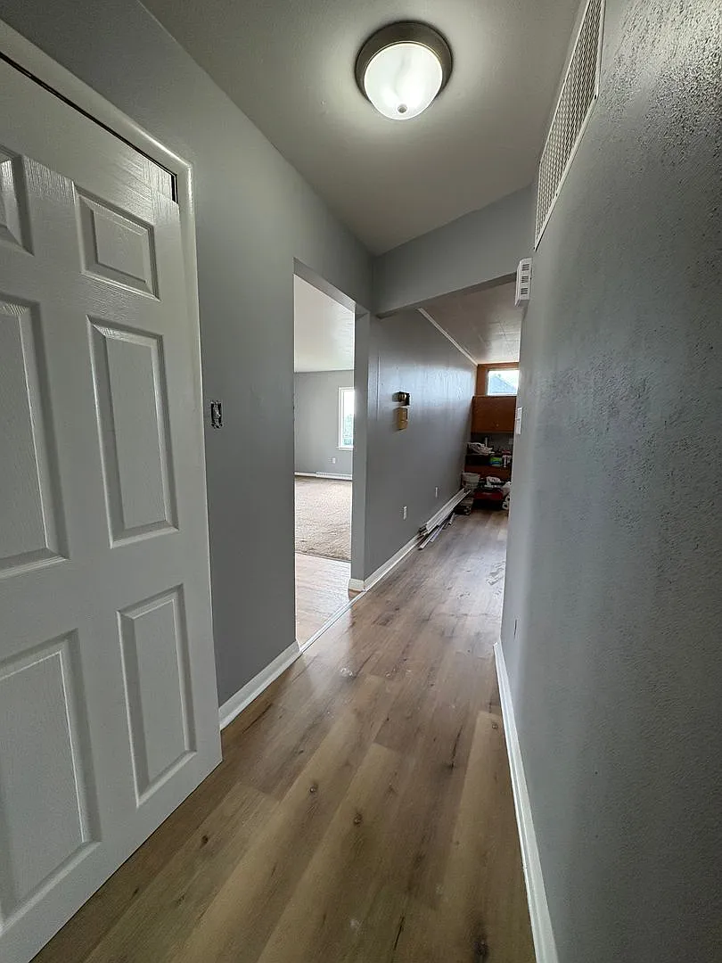 217 N Main St — Photo 4