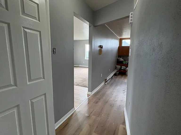 217 N Main St — Photo 4