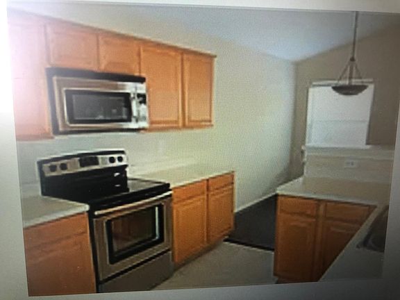 5th image of 2700 Elderberry Ln
