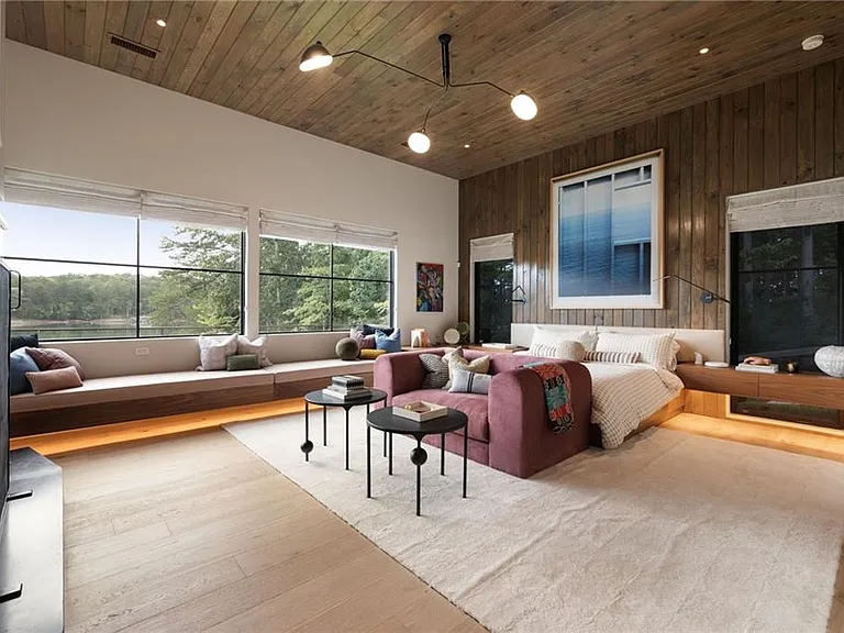 725 Rocky Point Dr — Photo 68