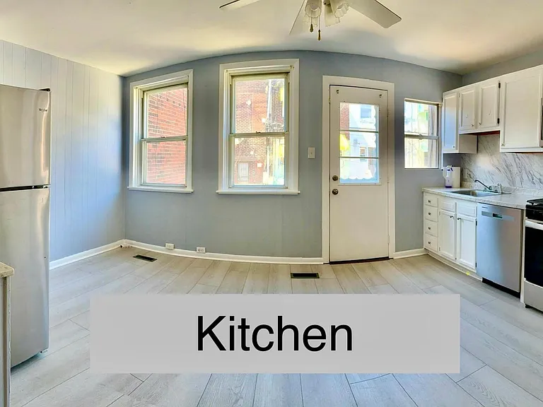 2746 S Sheridan St #1 — Photo 2