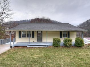 152 Massey St, Elizabethton, TN 37643