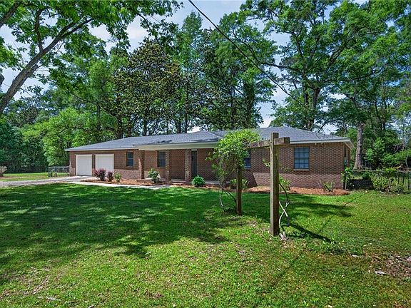 2nd image of 5764 Magnolia Rd