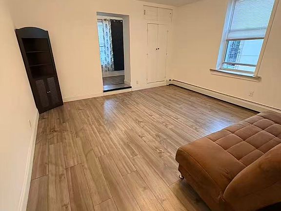 5th image of 2573 W 16th St Floor 2