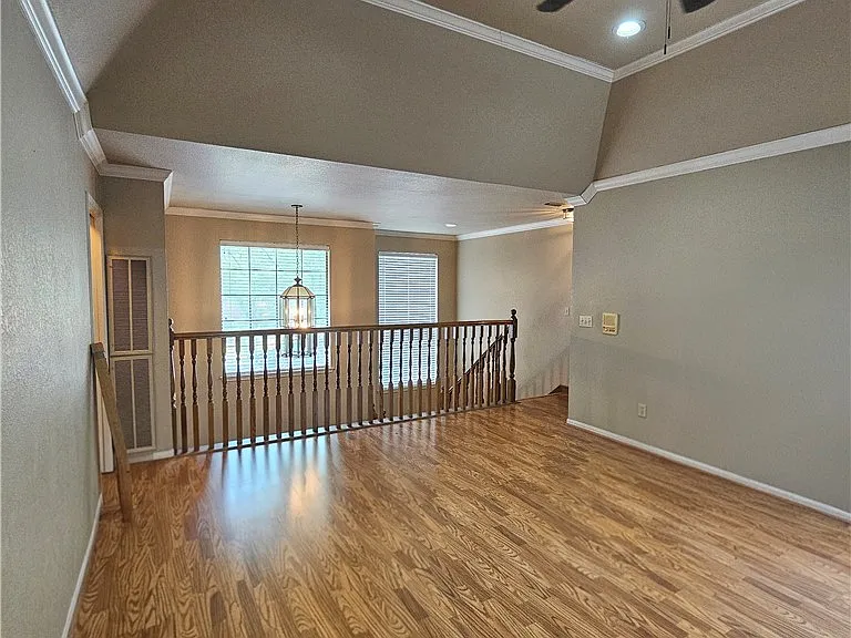 7402 Bourget Dr — Photo 10