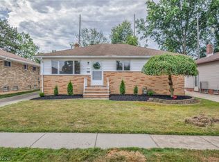 30880 Roosevelt Rd, Wickliffe, OH 44092