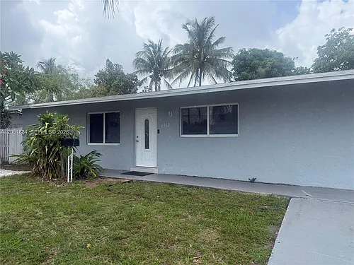 6362 Southgate Blvd #2 Photo 1