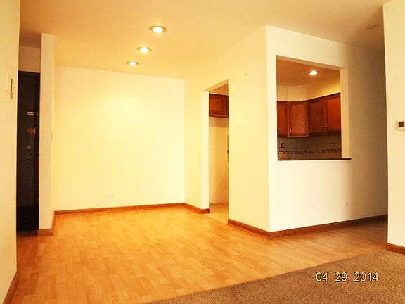 4th image of 1029 Des Plaines Ave APT 508