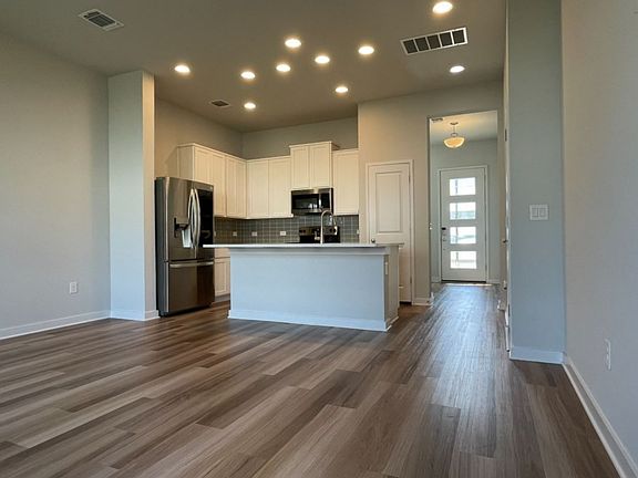5th image of 15103 Ryman Rd