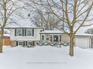 7 Hamber Ct, London, ON N5W1R4