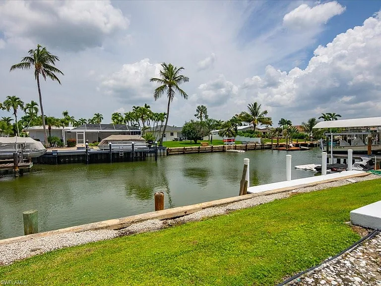 1206 Martinique Ct — Photo 24