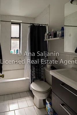 Rented by Citi Zone Realty | media 7