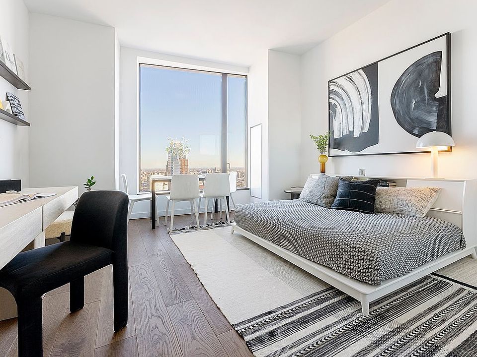 1st image of 11 Hoyt St APT 52E