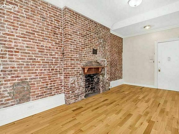 3rd image of 319 W 77th St APT 6