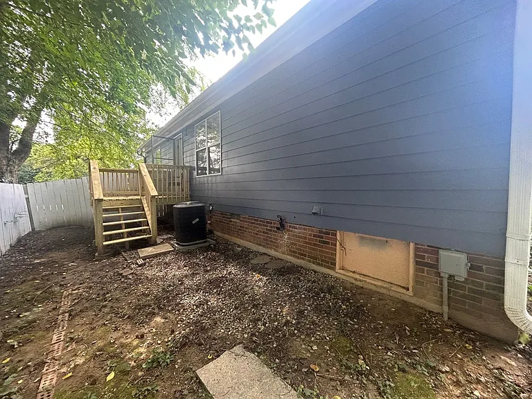 808 Circle Dr — Photo 13