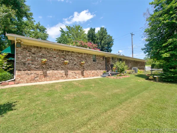 436 Palmer Dr, Muskogee, OK 74401