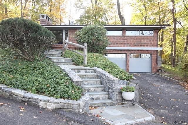 1st image of 24 Eldredge Pl