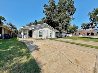 234 S Main St, Burleson, TX 76028