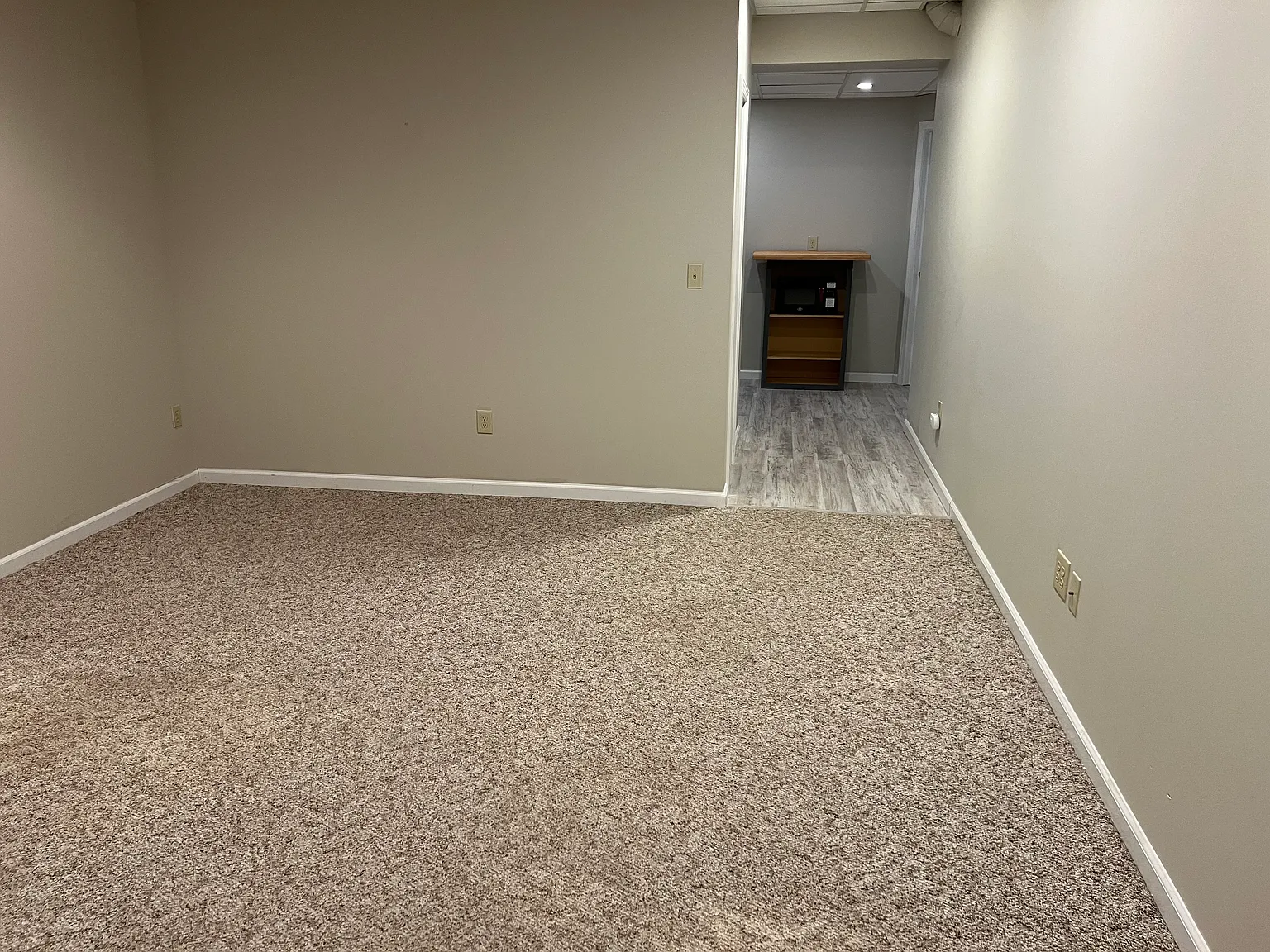Studio, 450 sqft, $1,450 — Photo 2