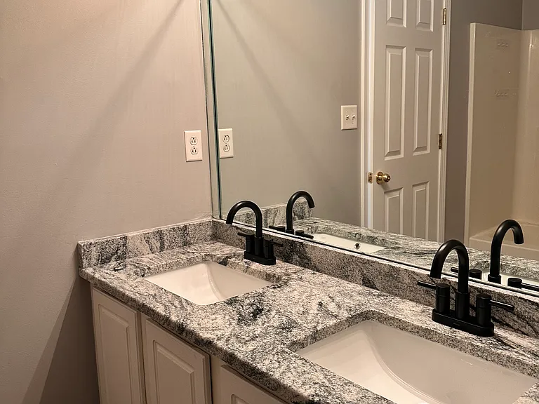 220 Strawberry Fields Rd — Photo 16