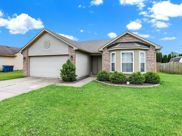 1701 Creekside Dr, Brownsburg, IN 46112