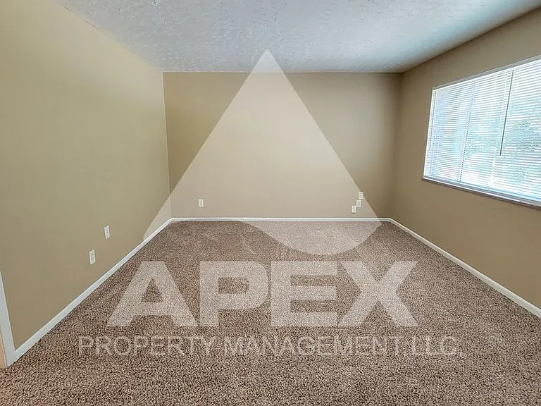 2927 Whittle Springs Rd #4 — Photo 5