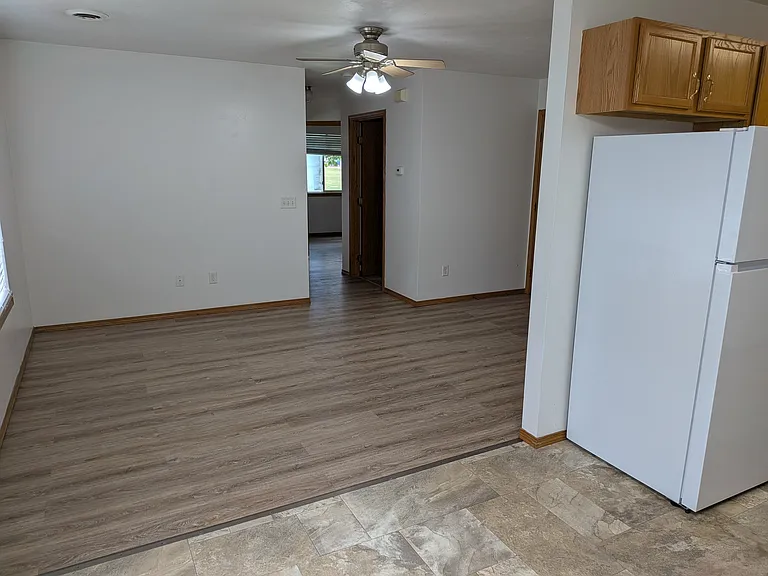 106 N Park Ave #4 — Photo 3