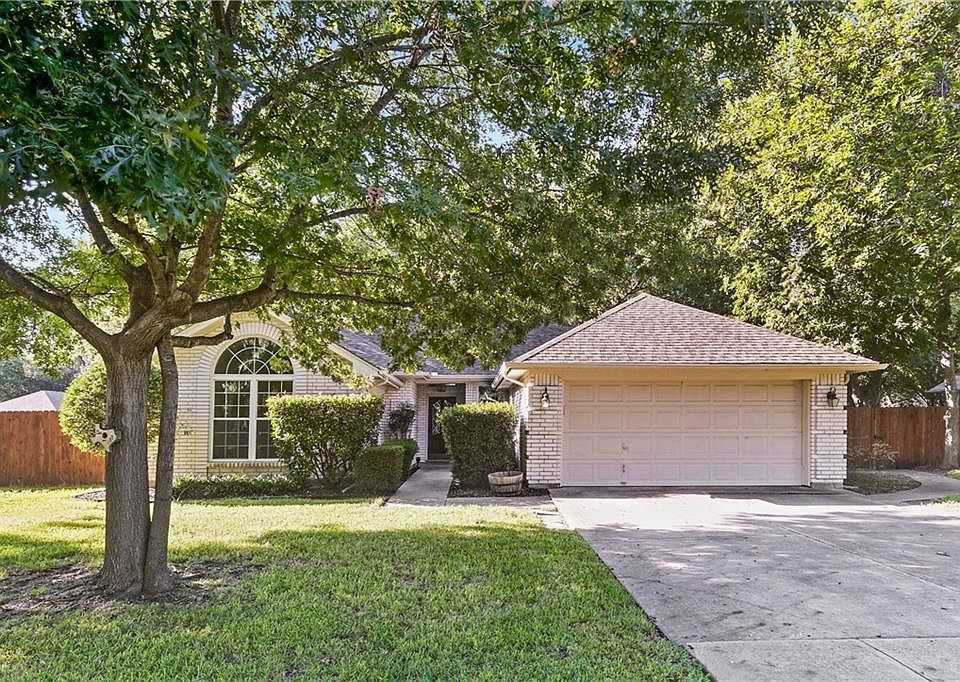 1st image of 1319 Dahlia Dr