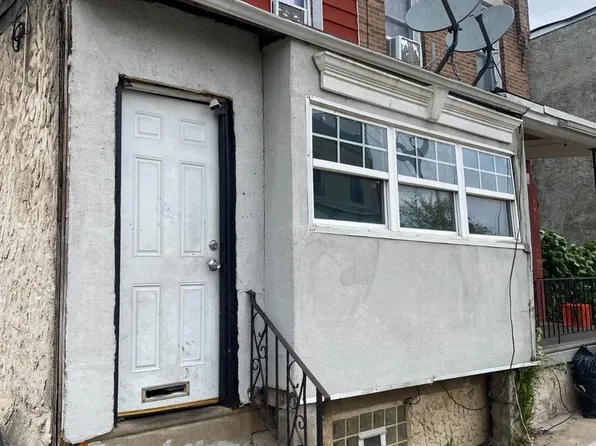 6173 Upland St, Philadelphia, PA 19142