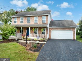 2305 Falconpointe Dr, State College, PA 16801