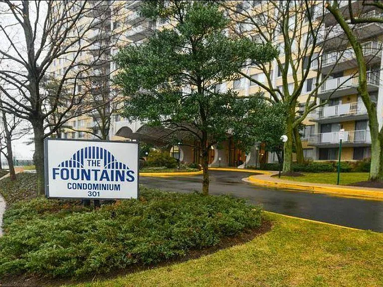 Fountains Condo