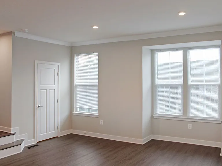 2061 Lockwood Dr — Photo 12