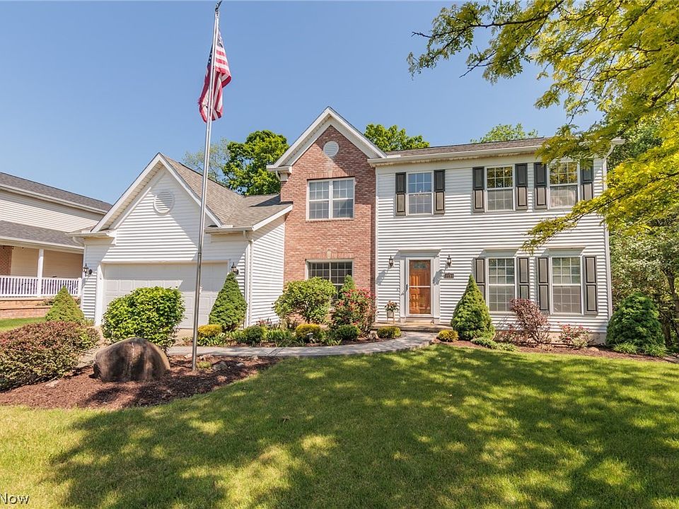 1st image of 3895 Stonegate Dr