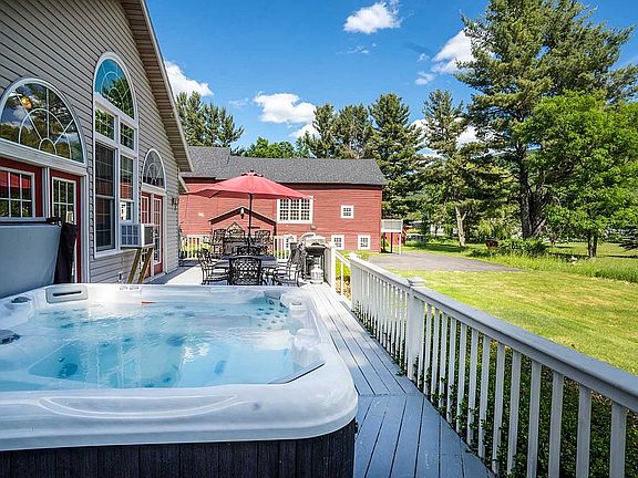Backyard w/ hot tub
