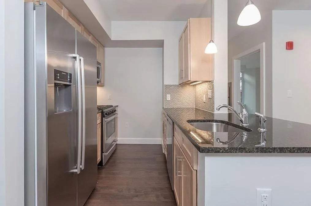 Building Photo - 1501 Commonwealth Ave #404