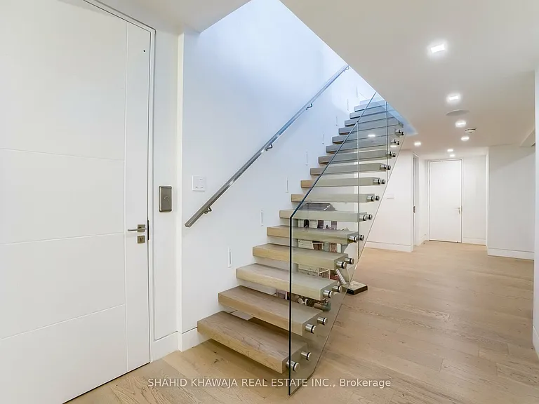 560 Shenandoah Dr — Photo 31
