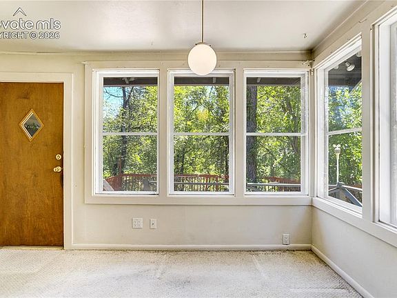 3rd image of 1823 Cheyenne Blvd