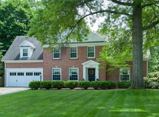 1713 Hillshire Dr, Kalamazoo, MI 49008