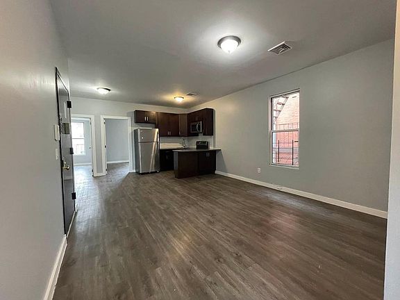 2nd image of 717 Prospect Ave #3