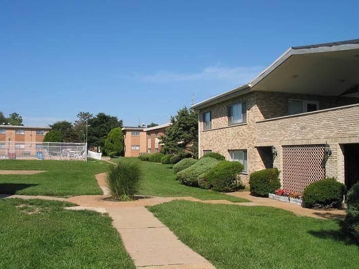 Building Photo 4