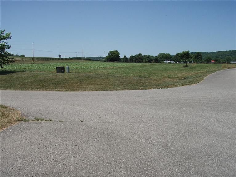 1st image of 209 Awesome Place Dr