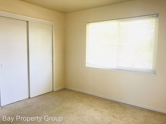 3rd image of 1279 Parkington Ave
