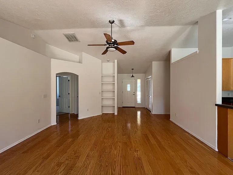 11917 W Lewisburg Ct — Photo 13