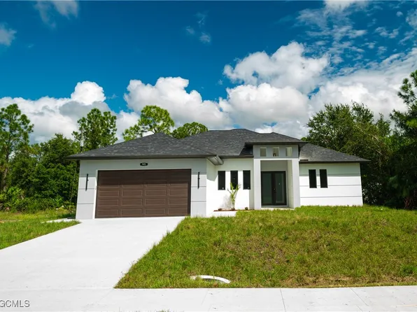 905 E 6th St, Lehigh Acres, FL 33972