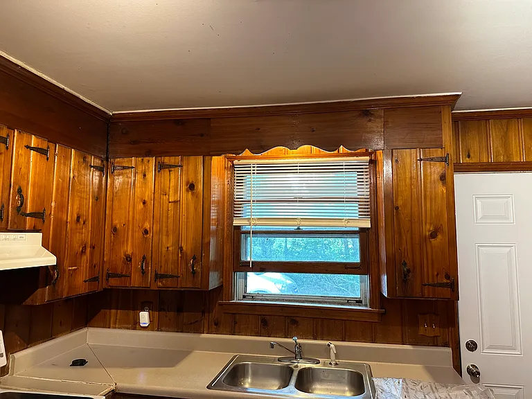614A Claridge Dr — Photo 16